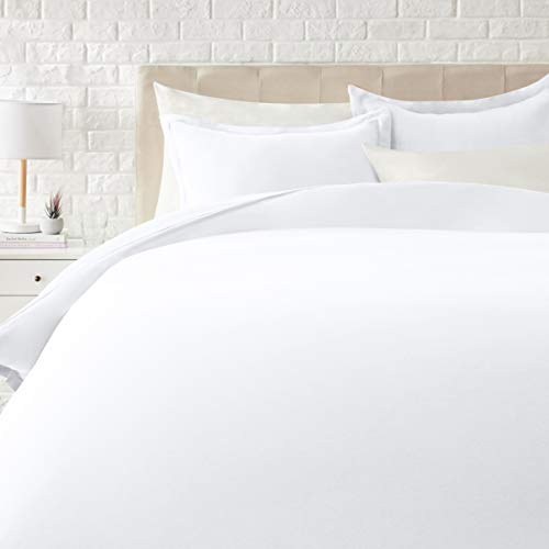 Amazon Basics Lightweight Wrinkle-Resistant Microfiber 3 Piece Duvet Cover Set with Zipper Closure, Full/Queen, Bright White