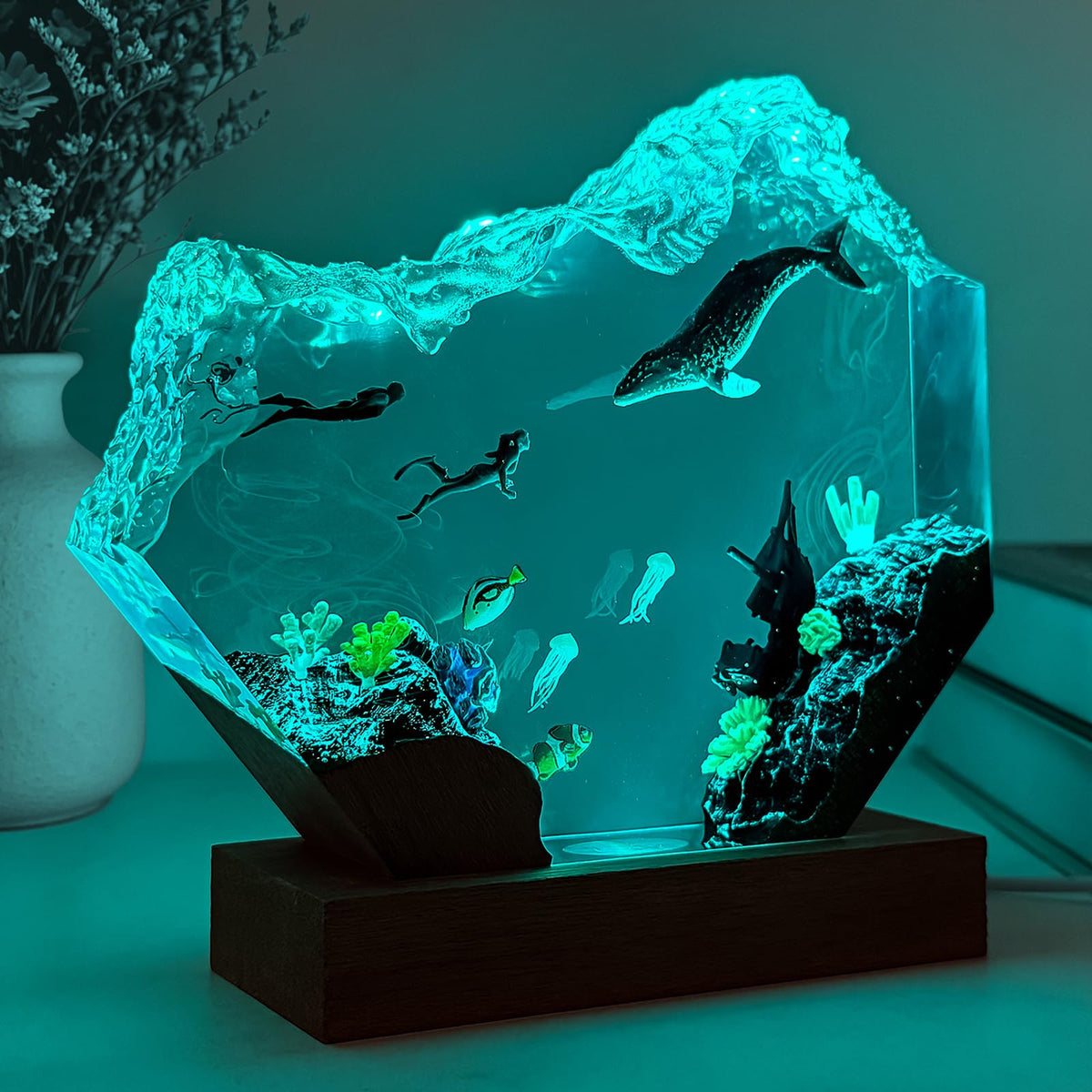 Humpback Whale Resin Lamp (Humpback Whale / L)