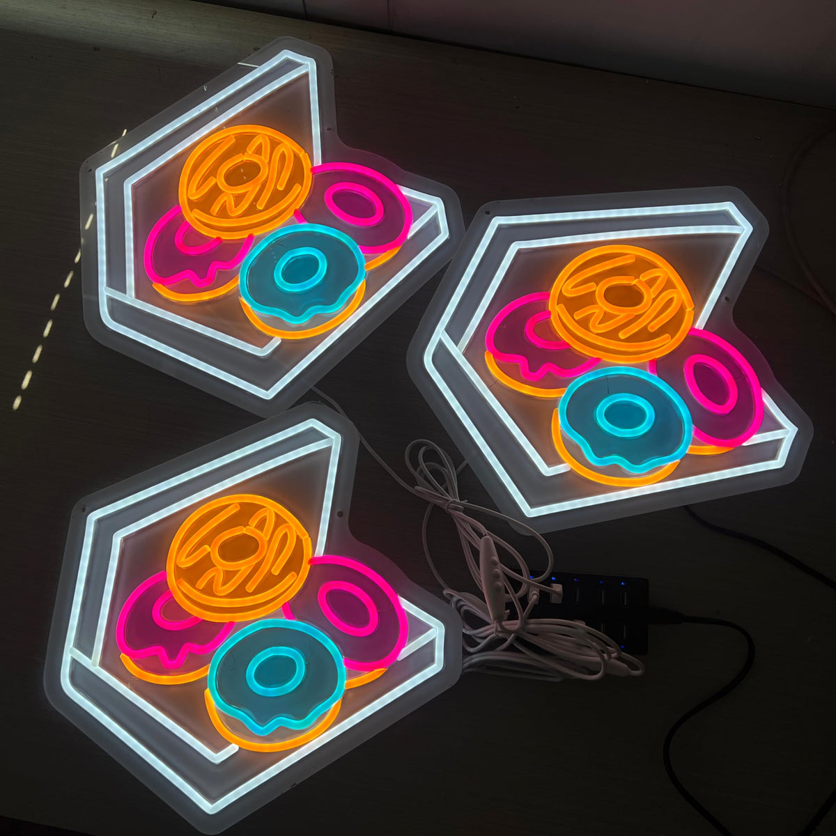 Donut Box LED Neon Sign Food Shop Store Restaurant Cafe Decor‑14.2"x14.0" (Donuts)