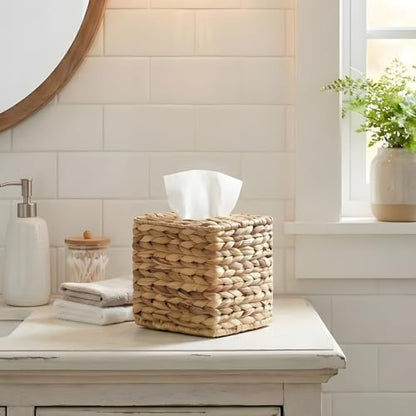 Wicker Tissue Box Cover Square, Handwoven Facial Tissue Napkin Box Holder | Natural Water Hyacinth, Decorative Tissue Cover Tissue Holder for Bathroom Bedroom Office Table Desk Night Stand, Boho Decor