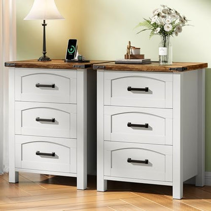 Decofy Farmhouse Nightstand Set of 2 with Charging Station, 18'' Wide Rustic End Table with USB/Type-C Ports, 3 Drawers, Wood Bedside Table for Bedroom, White