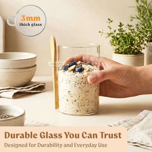 Overnight Oats Containers with Lids Bamboo incl. Spoons & Labels - 4x16oz | 4 Thick Glass Jars With Airtight Bamboo Lids, Matching Spoons and 24 Labels for Overnight Oats, Chia Pudding and Yogurt