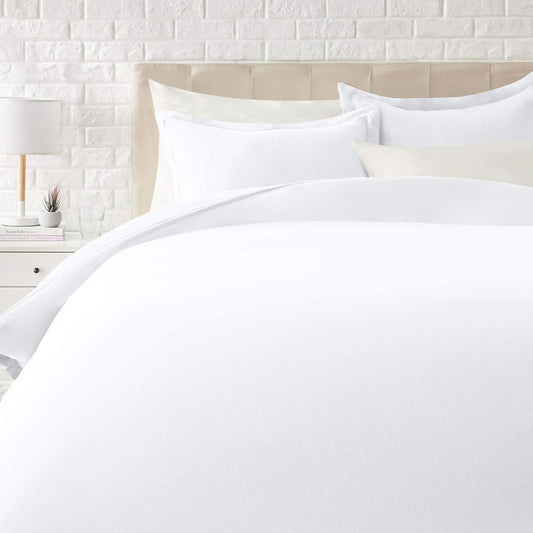 Amazon Basics Lightweight Wrinkle-Resistant Microfiber 3 Piece Duvet Cover Set with Zipper Closure, Full/Queen, Bright White