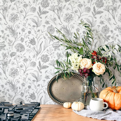 White Grey Vintage Floral Peel and Stick Wallpaper 17in x 118in (Grey/White / 17.3" x 118.1")
