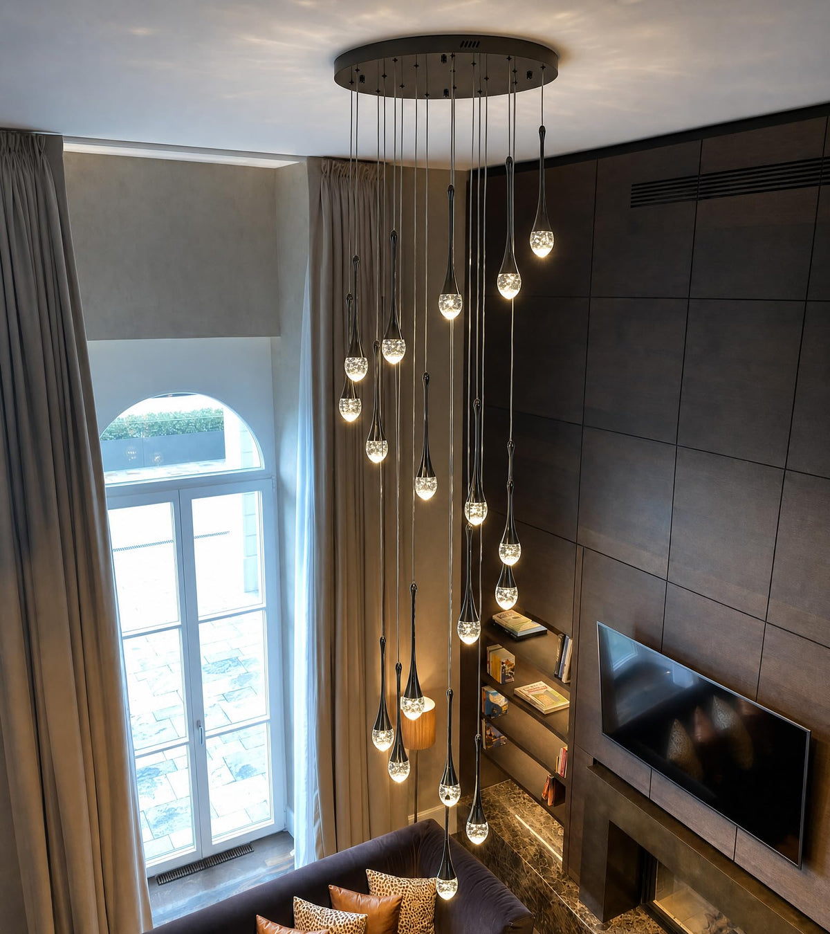 18 Lights Black Crystal Chandelier (Black / 18 Lights)