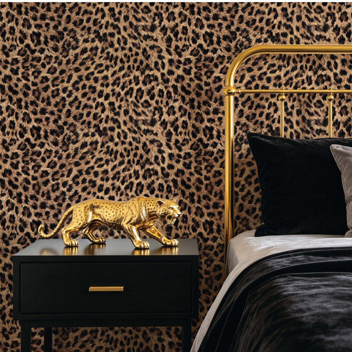 Cheetah Print Wallpaper Peel and Stick (Brown / 17.3"x 118.11")