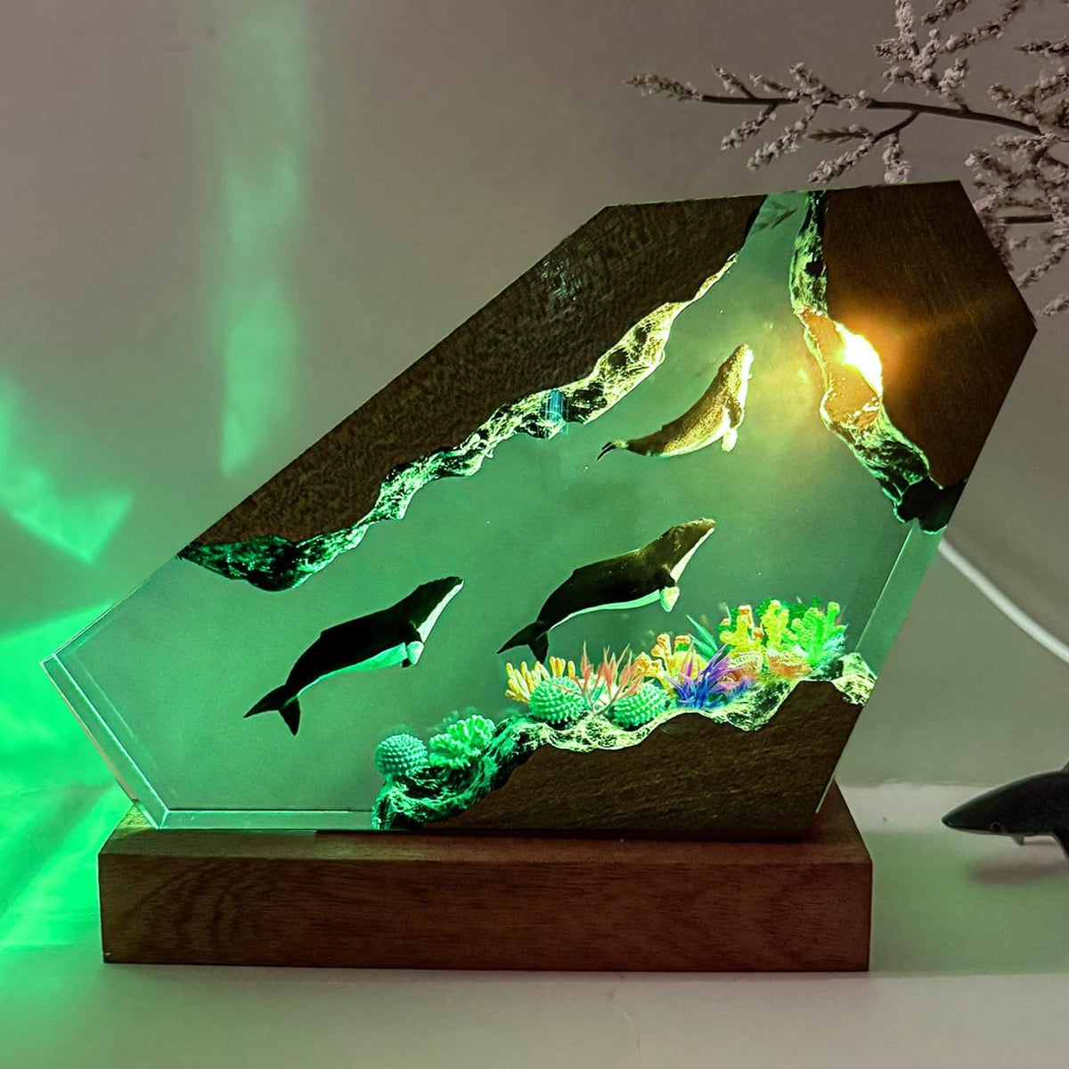 Humpback Whale Resin Lamp (Humpback Whale / L)