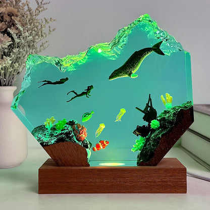 Humpback Whale Resin Lamp (Humpback Whale / L)