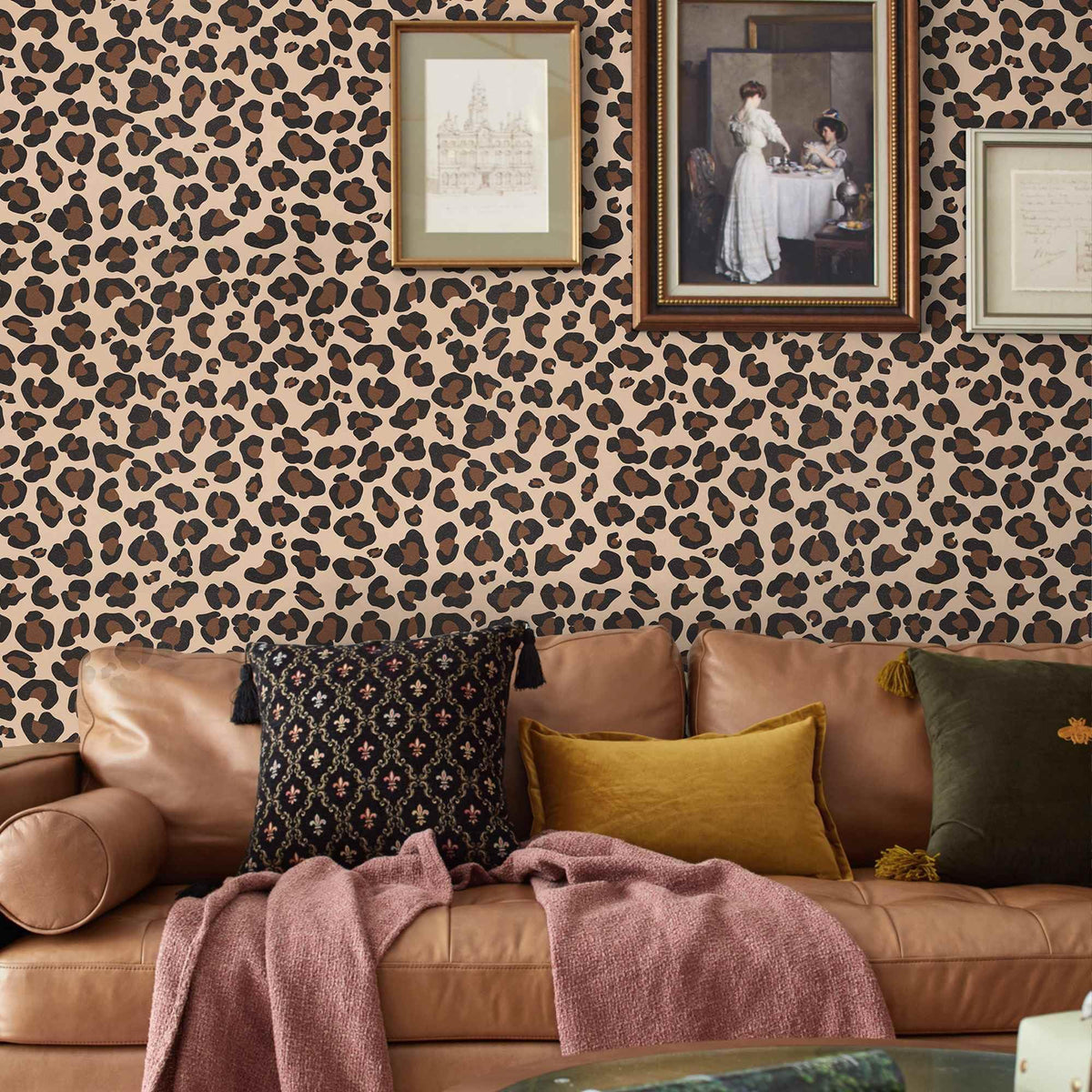 Cheetah Print Decor Peel and Stick Wallpaper (Black/Brown / 17.3" x 393.7")