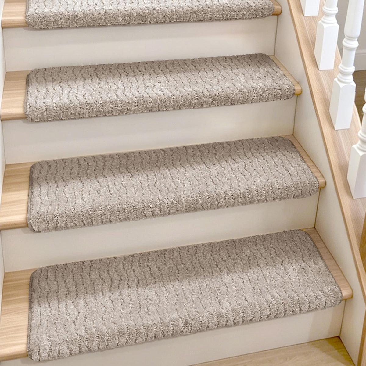 Rounded Bullnose Carpet Stair Treads (Light Warm Beige / 9.5" x 30" x 1.5")