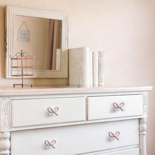 Drawer Pulls & Cabinet Knobs