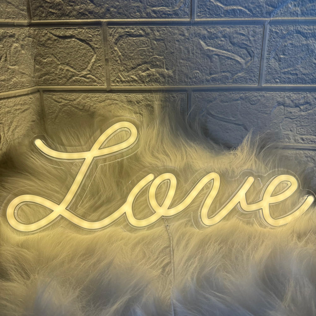 Love Neon Signs (Love)