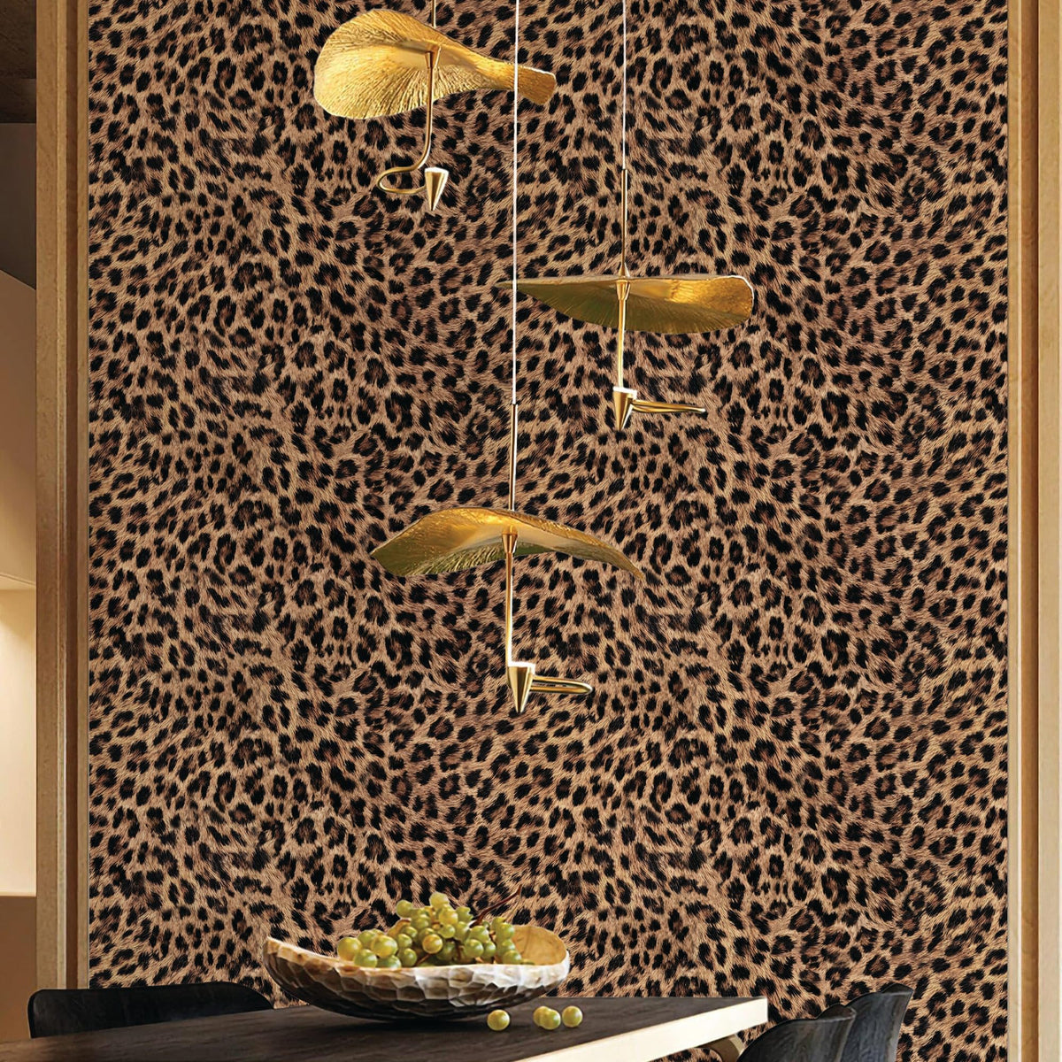 Cheetah Print Wallpaper Peel and Stick (Brown / 17.3"x 118.11")