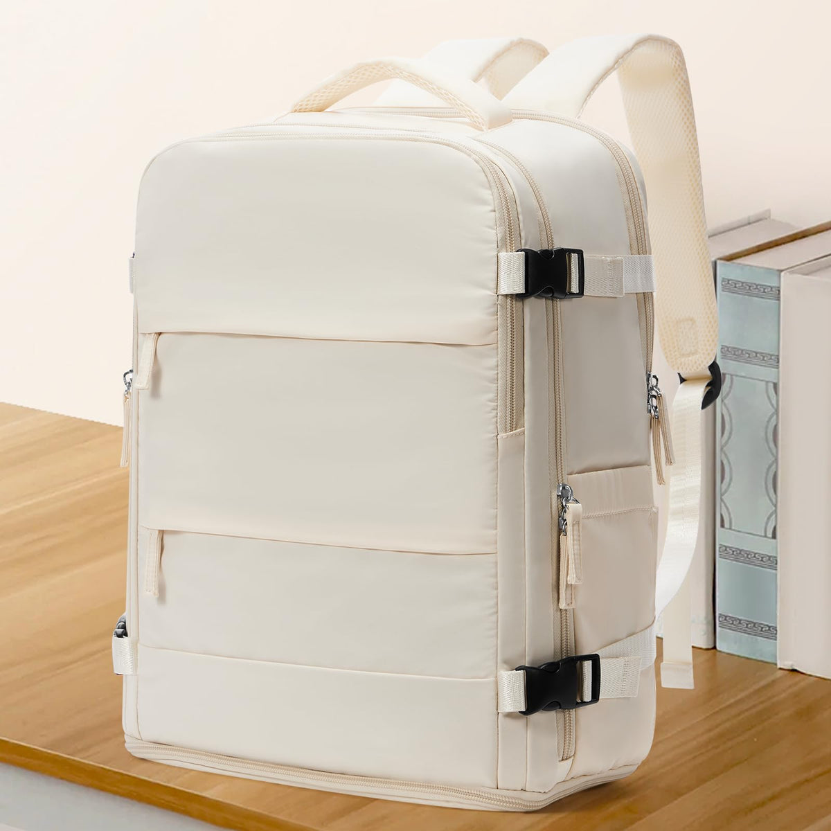 Travel Backpack For Women Men (Off-white / 25 liters)