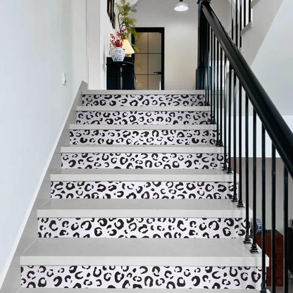 Black and White Cheetah Print Decor Wallpaper (Black/White / 17.3" x 118")