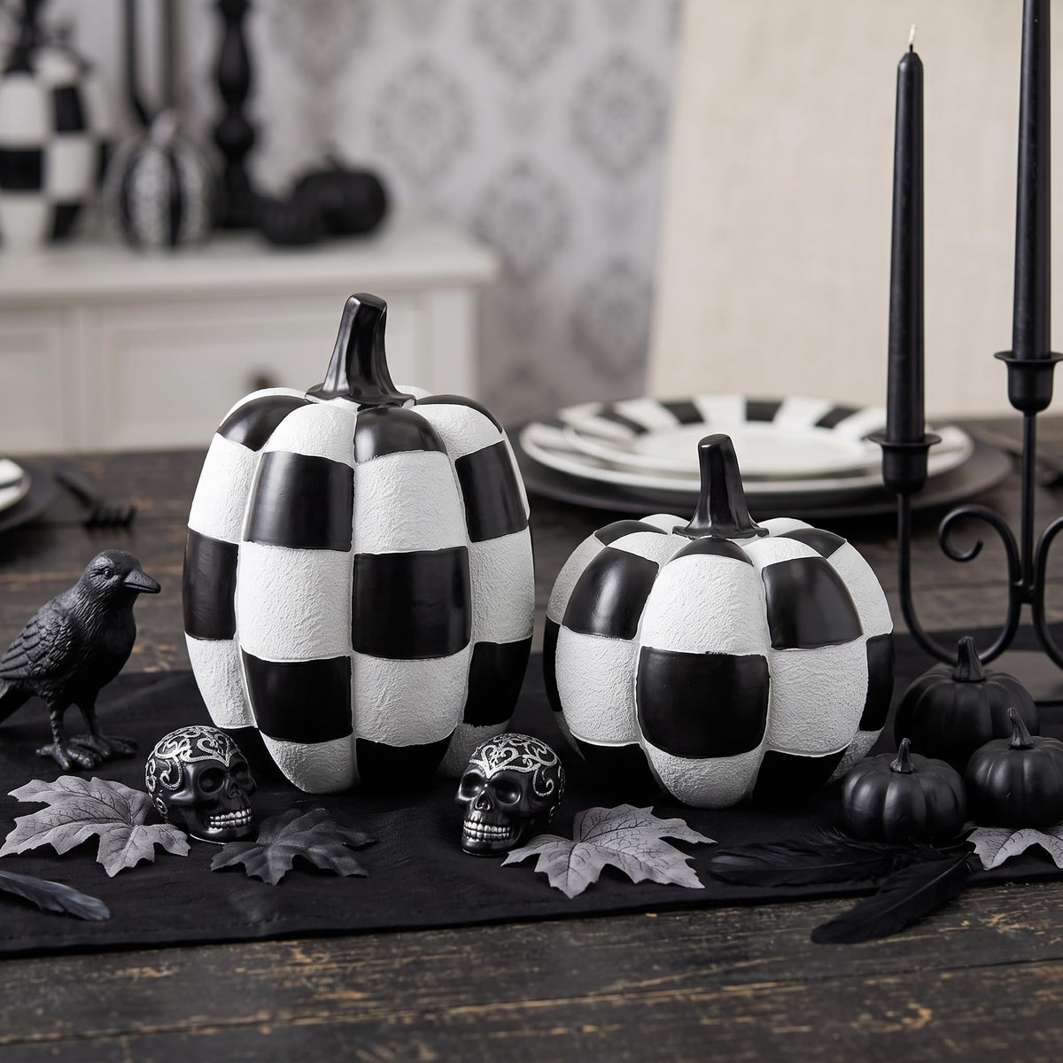 Black and White Checkered Pumpkins for Halloween Decoration Indoor (Black and White-2pcs / Resin)