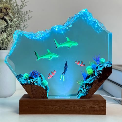 Couple Scuba Divers Resin Lamp