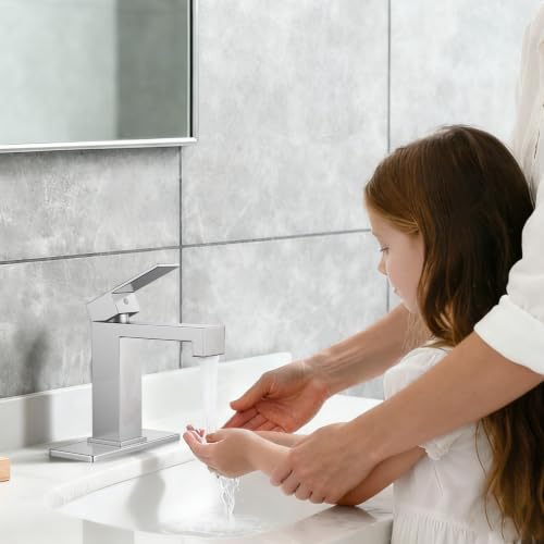 Single Handle Bathroom Sink Faucet