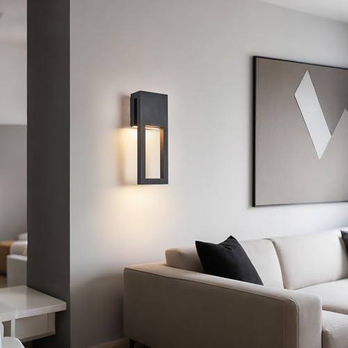 Outdoor Wall Light