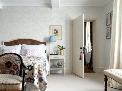 Green William Morris Peel and Stick Wallpaper Floral Contact Paper (Light Green / 17.3" x 78.7")