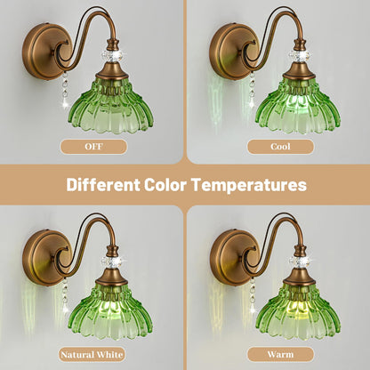 1 Piece Vintage Wall Sconce (Antique Brass and Green / 1-Light)