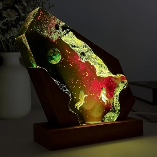 Couple Scuba Divers Resin Lamp