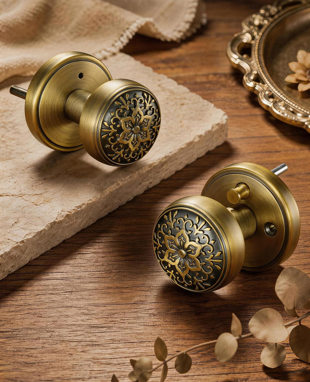 Brass Door Knobs (Brass)