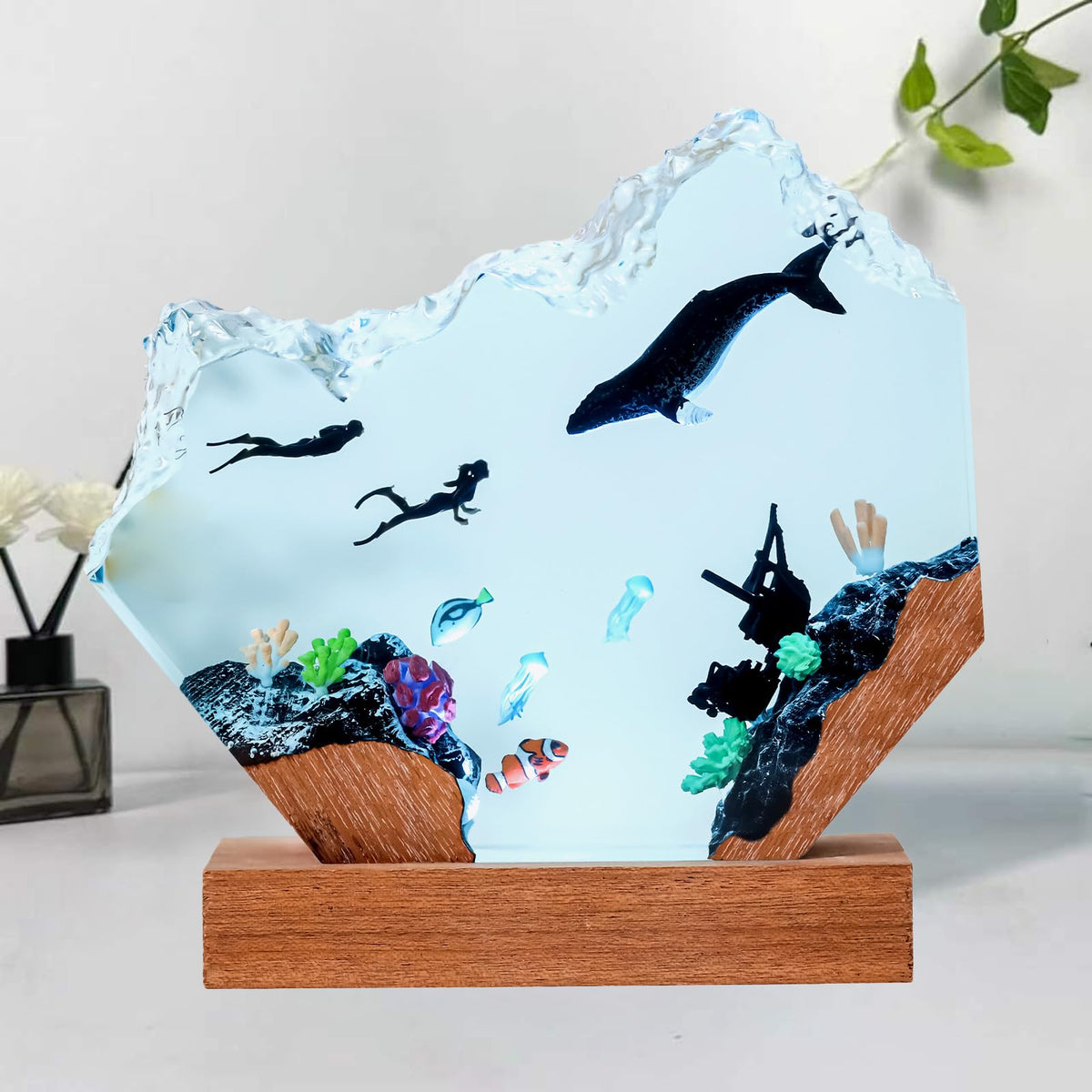 Humpback Whale Resin Lamp (Humpback Whale / L)