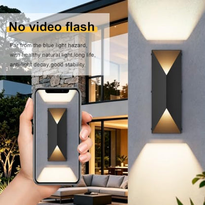 Outdoor Wall Light