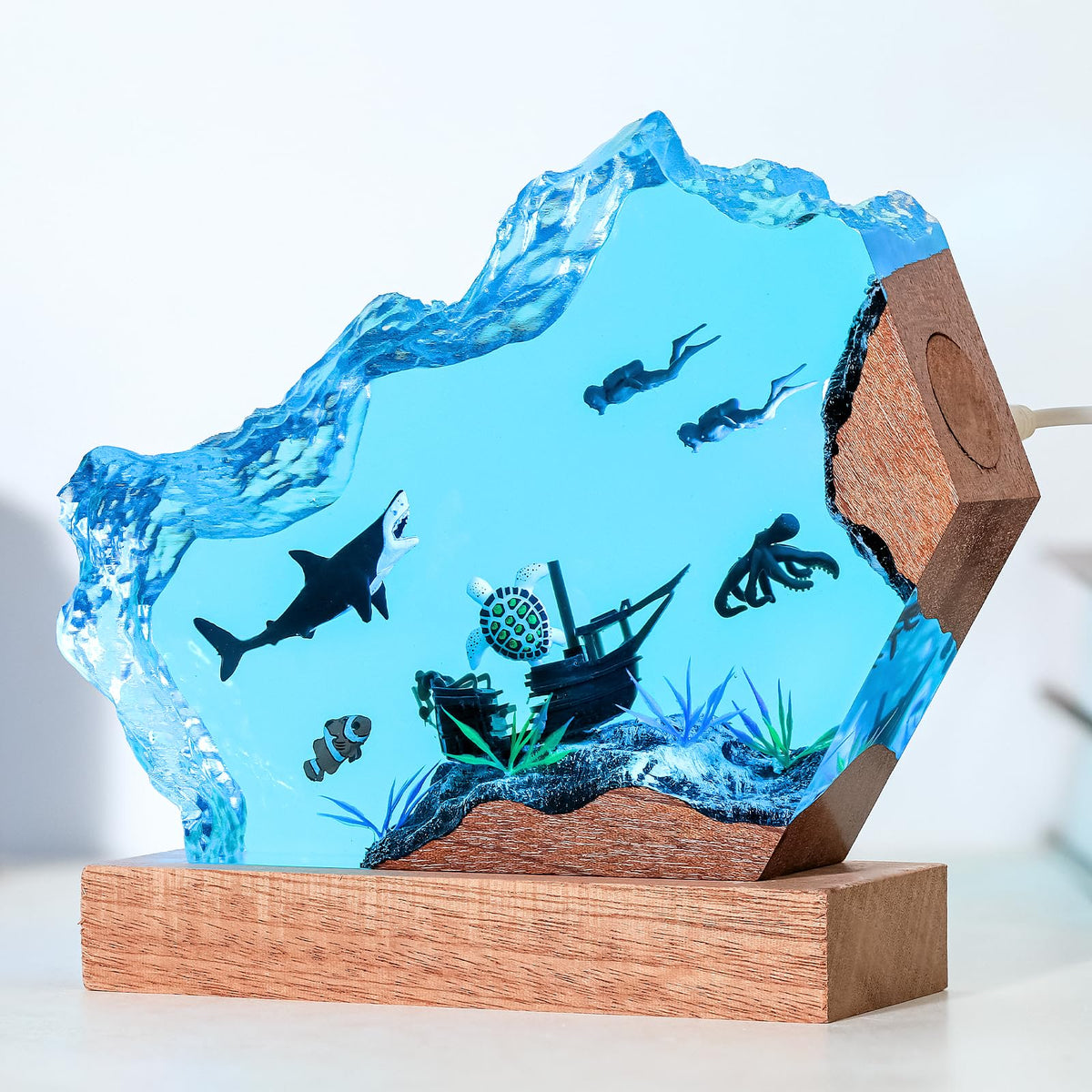 Shark Ocean Resin Lamp (Shark / S)