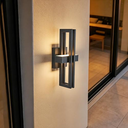 Outdoor Wall Light