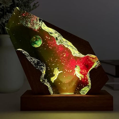 Couple Scuba Divers Resin Lamp